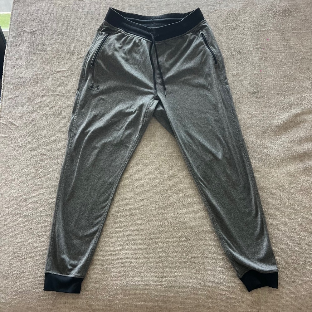 Under Armour ColdGear Gray Heathered Loose Fit Joggers Mens Large Zipper Pockets